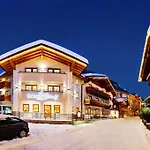 Salzburgerhof Flachau Отель Флахау