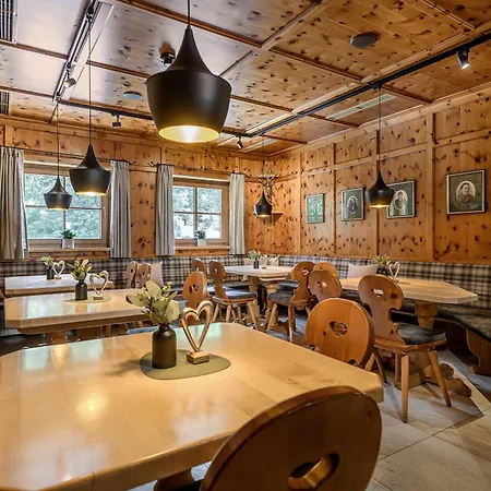 Salzburgerhof Hotel 3*