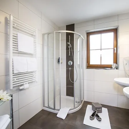 Salzburgerhof Hotel 3*