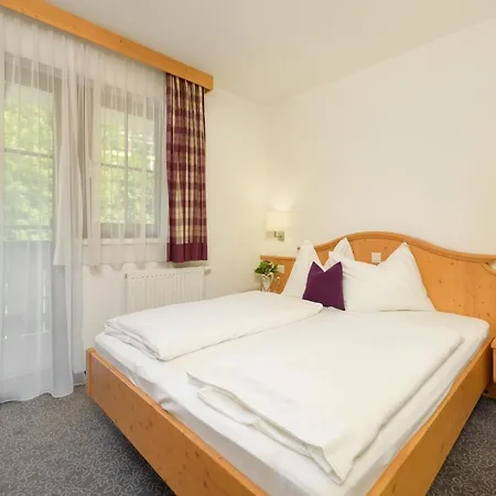 Salzburgerhof מלון 3*